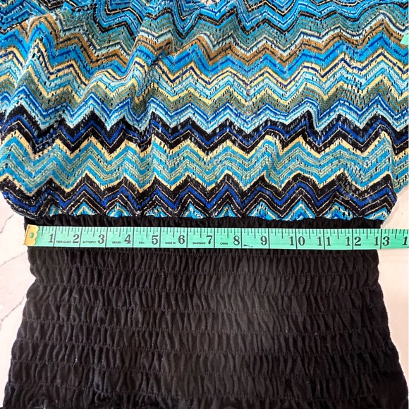 Vintage Crop Zig Zag Top - Picture 12 of 12